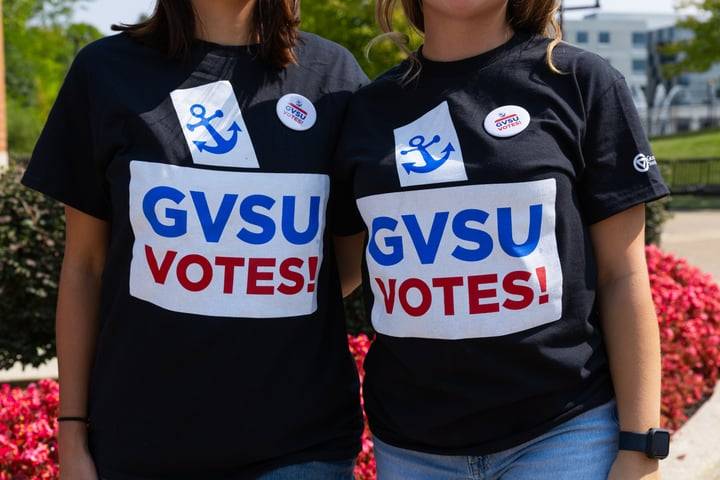 GVSU Votes T-SHIRTS